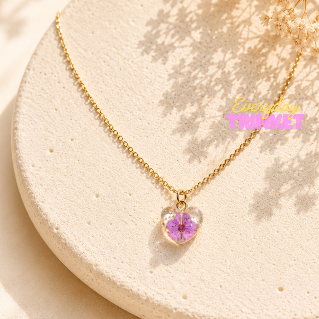 Little Narcissus Heart Necklace