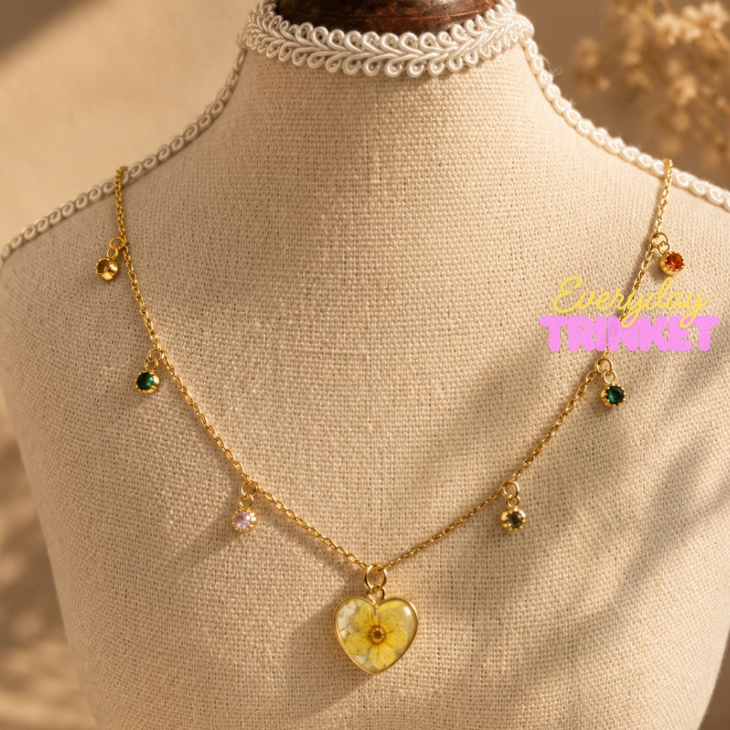 Little Narcissus Heart Necklace